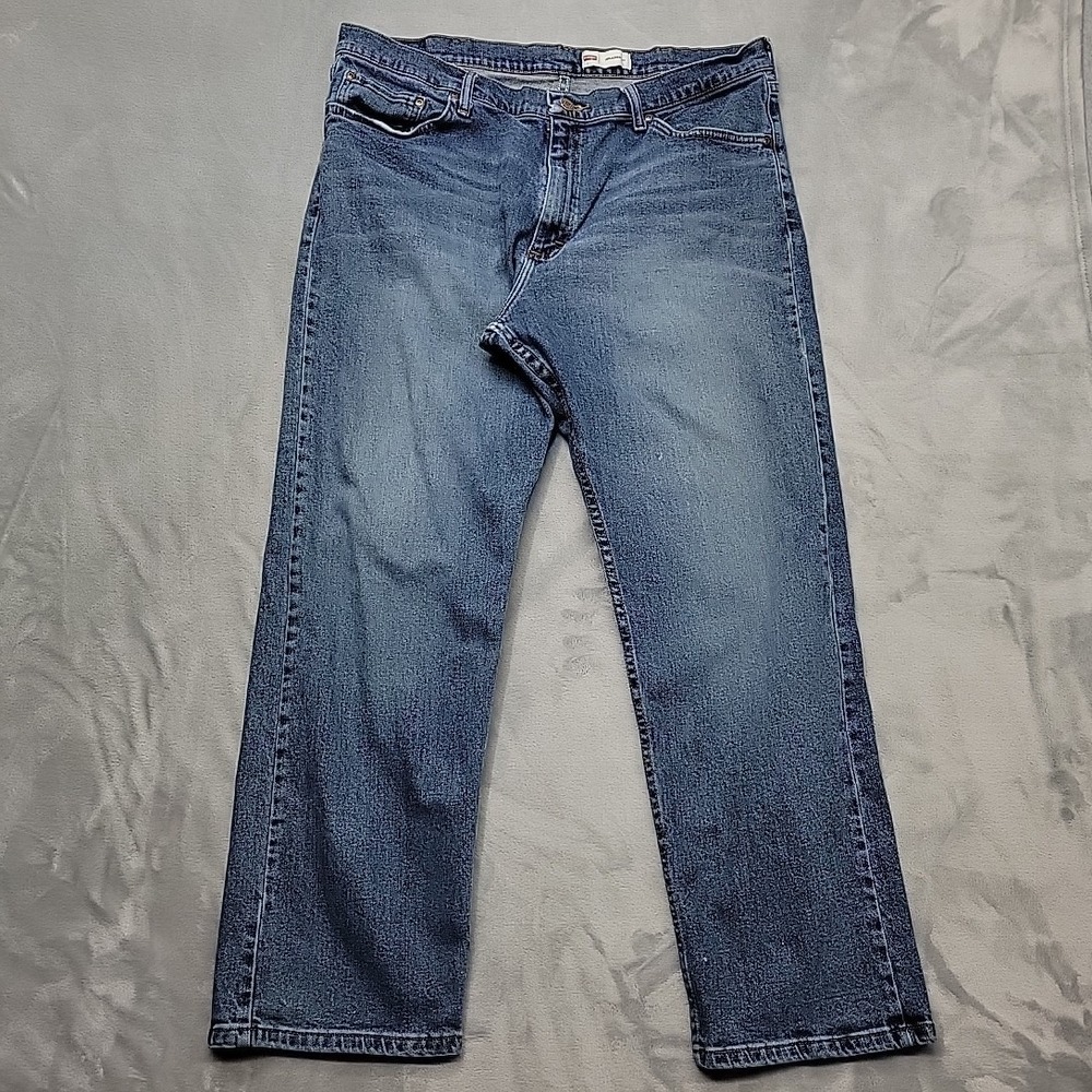 Wrangler Jeans Mens 38x30 Blue Relaxed Fit Comfort Stretch Premium Quality Denim